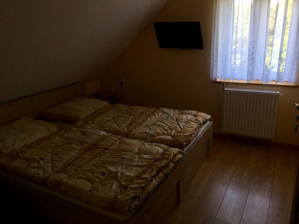 Teczowe Lowisko Hotel Wolka Orlowska Buitenkant foto